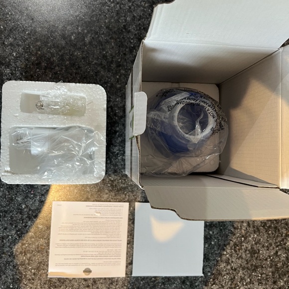 Scentsy Mini Blue Watercolor Wax Warmer - Picture 3 of 4